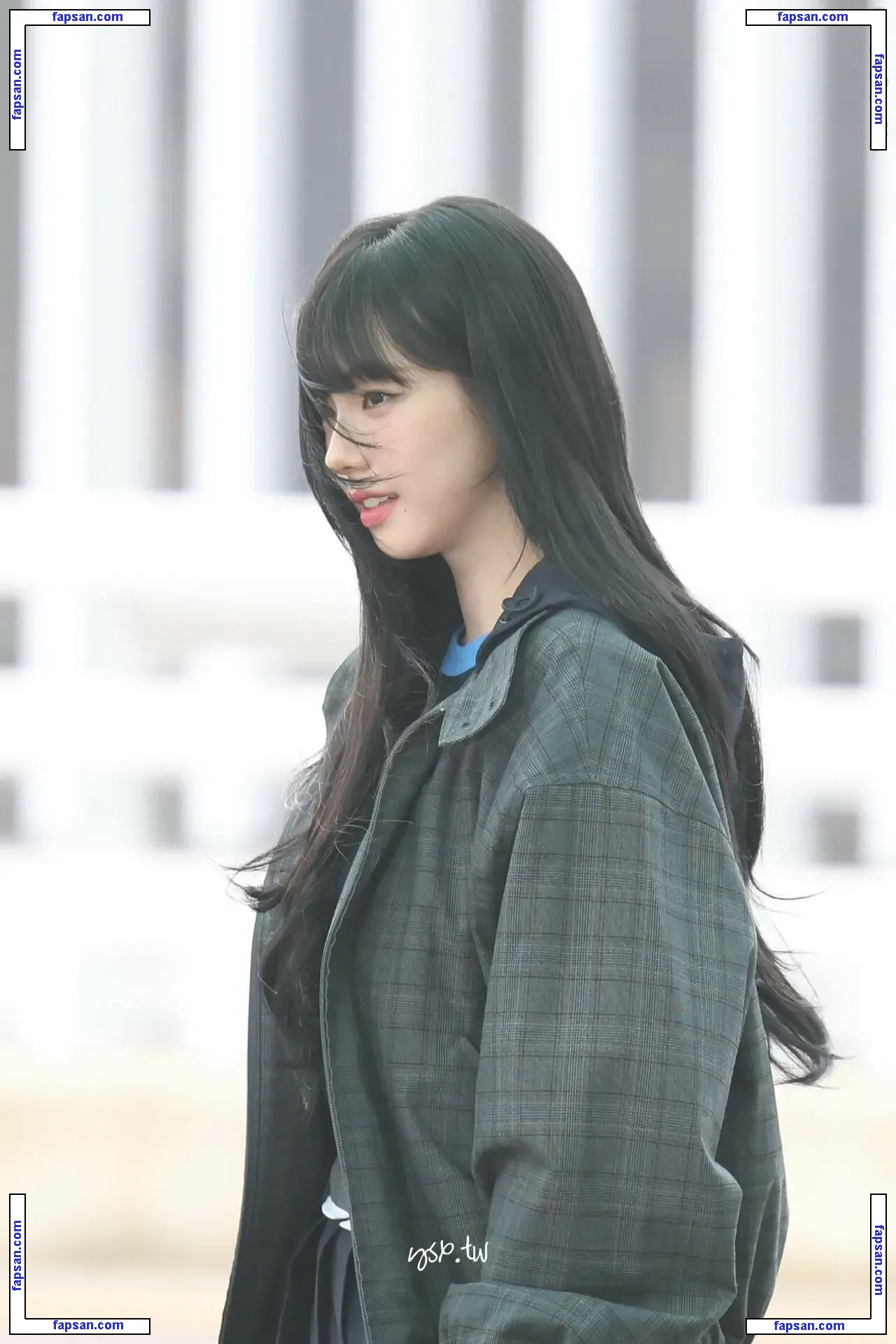 katarinabluu nude photo #0904 from OnlyFans