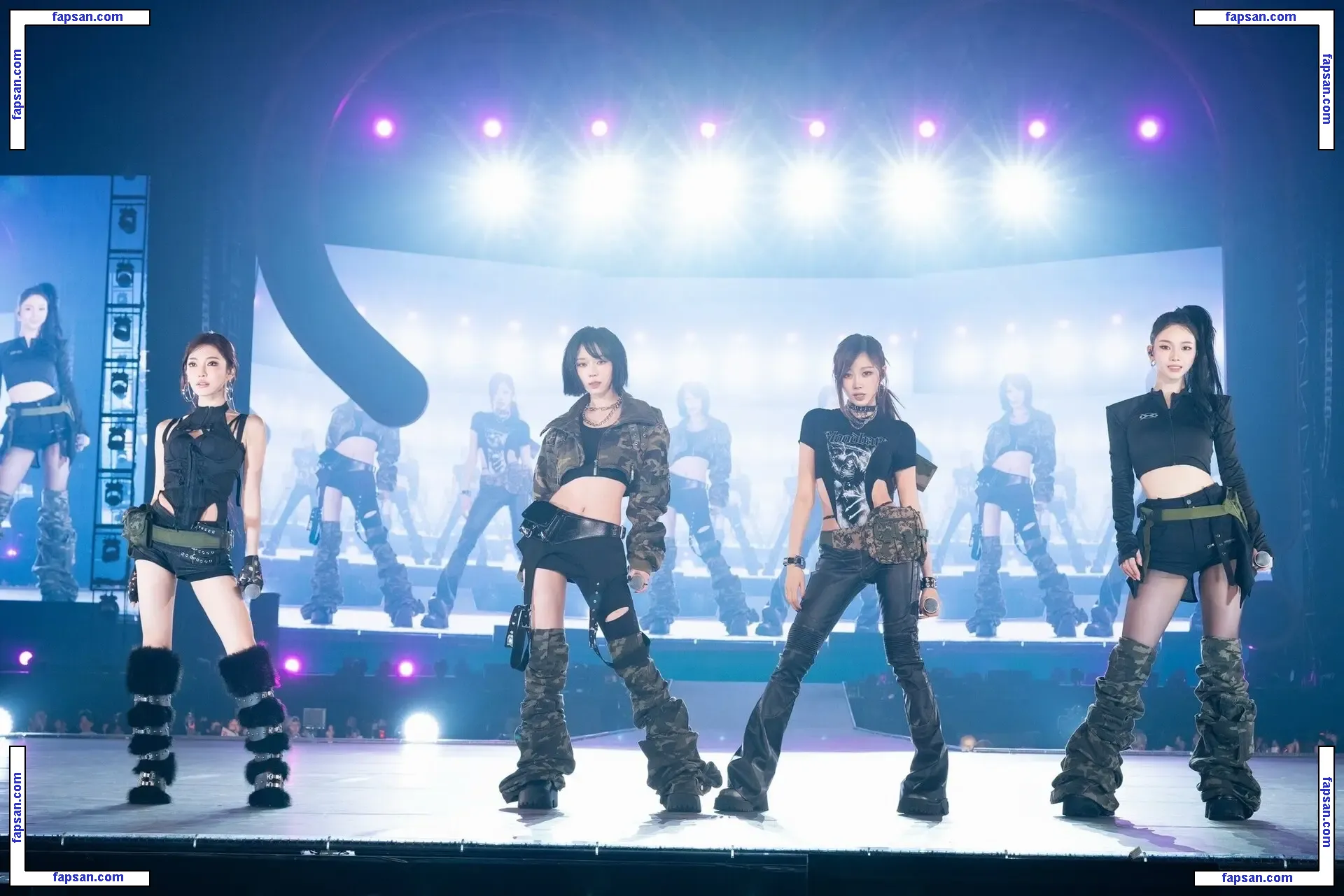 katarinabluu nude photo #0935 from OnlyFans