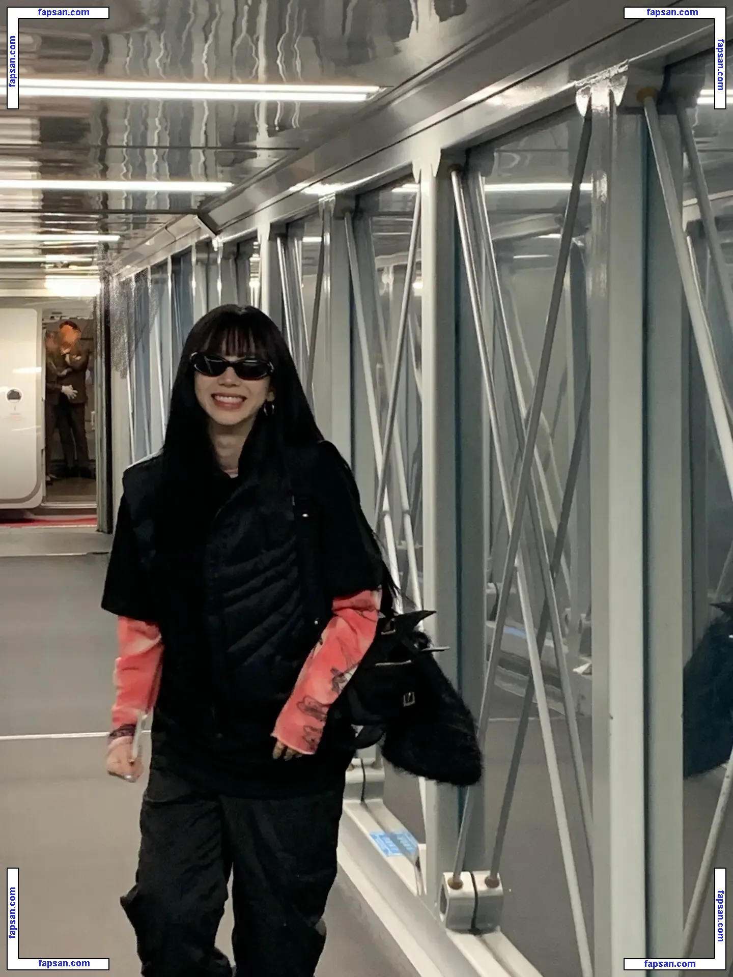 katarinabluu nude photo #0948 from OnlyFans