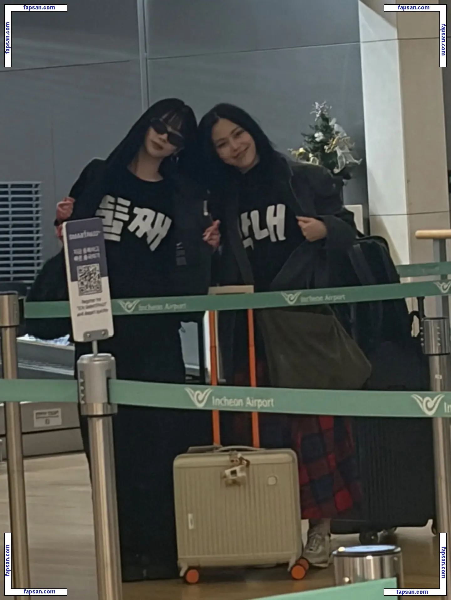 katarinabluu nude photo #0953 from OnlyFans