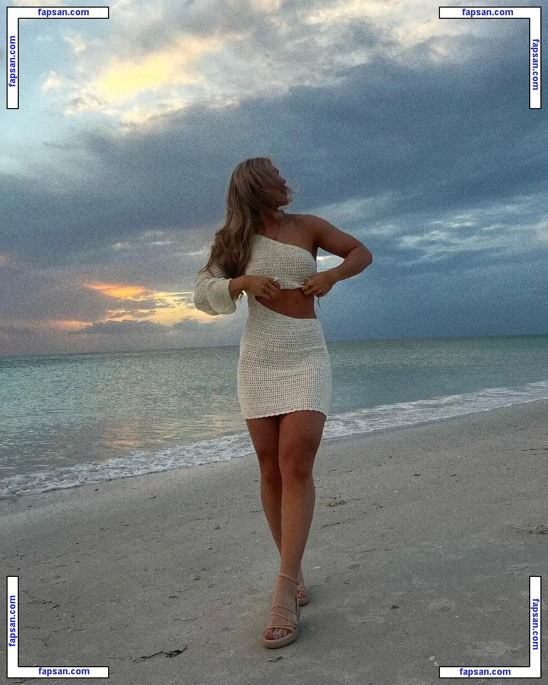 Kate Thomas nude photo #0035 from OnlyFans