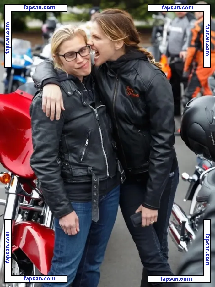 Katee Sackhoff голая фото #0233 с Онлифанс