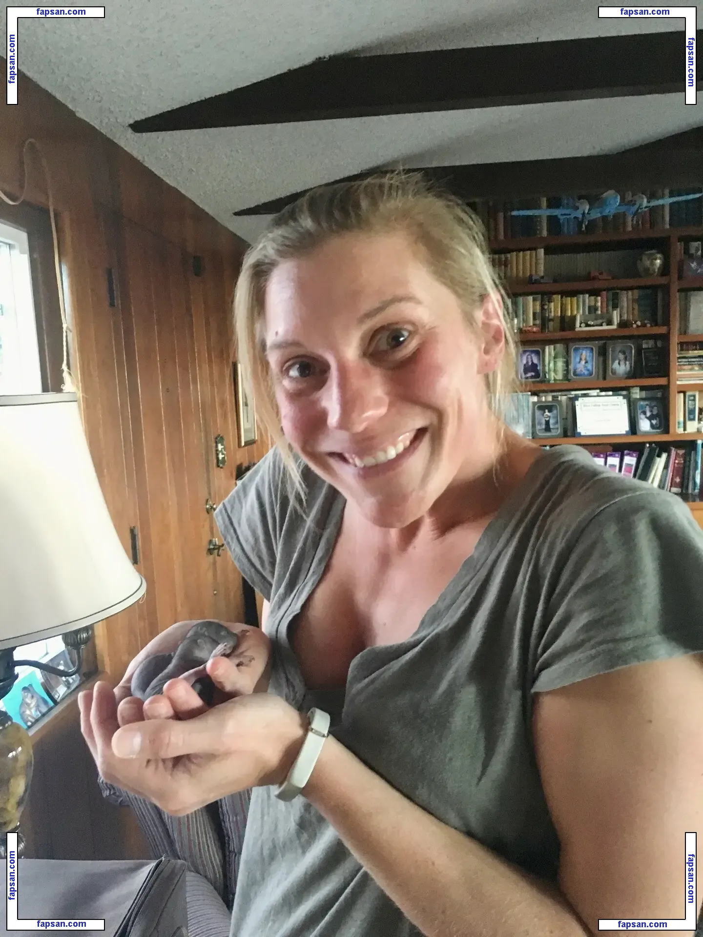 Katee Sackhoff голая фото #0234 с Онлифанс