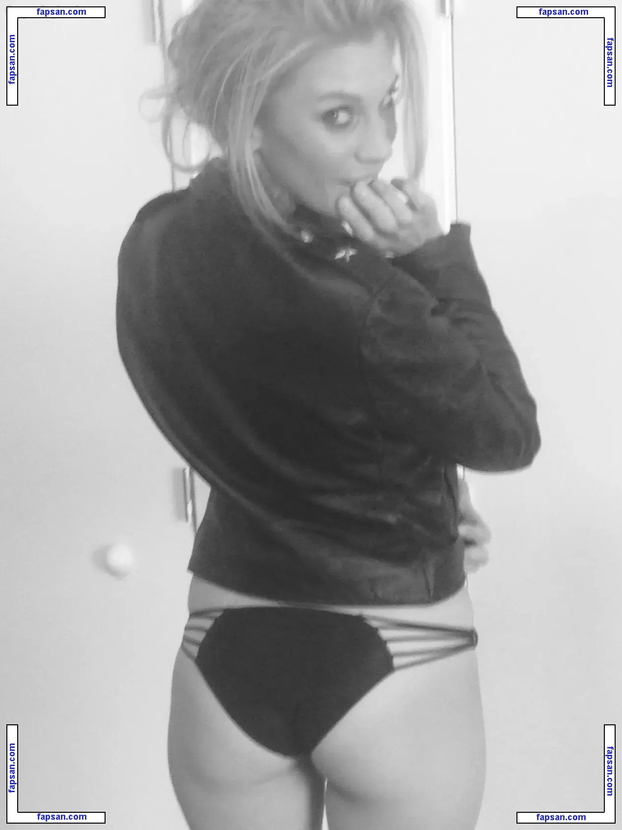 Katee Sackhoff голая фото #0238 с Онлифанс