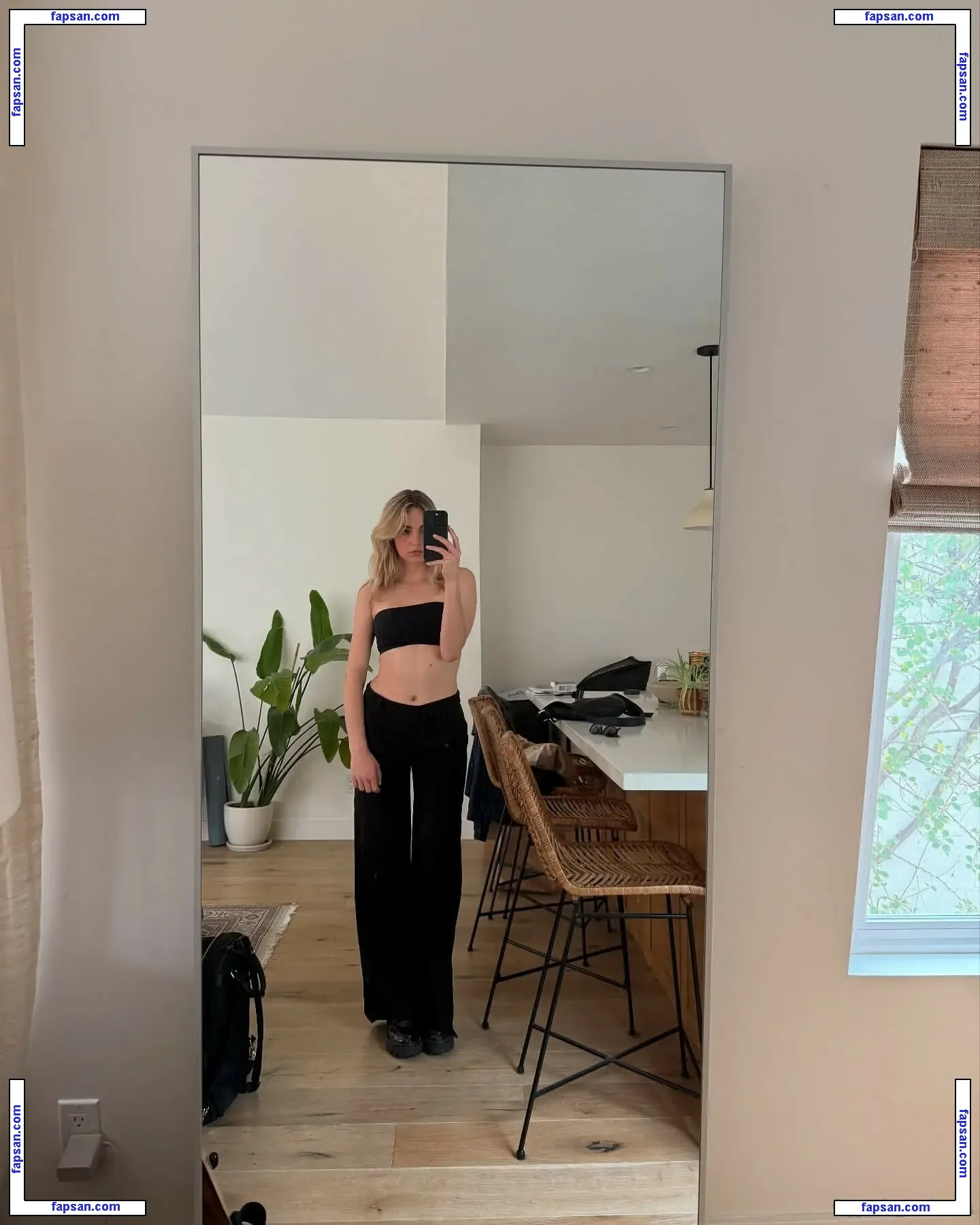 Katelyn Tarver nude photo #0005 from OnlyFans