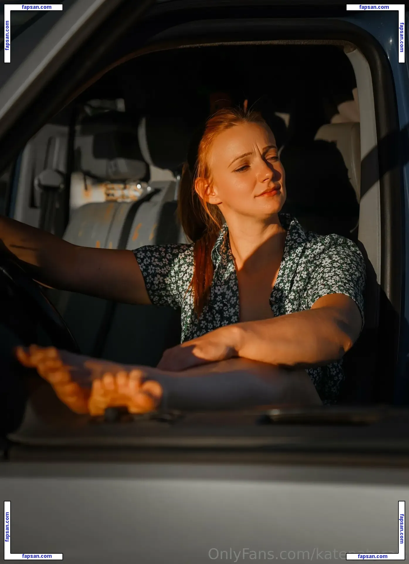 katenaturals голая фото #0021 с Онлифанс