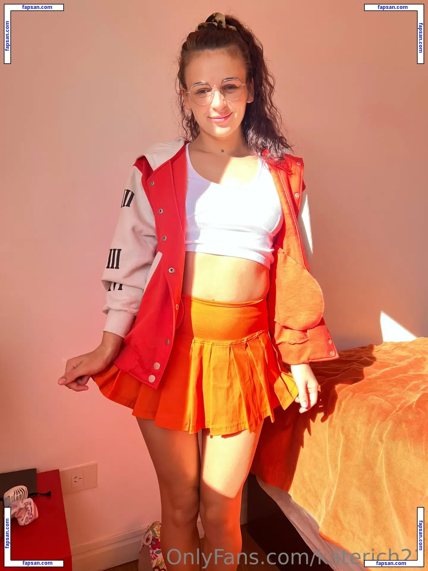 katerich21 nude photo #0012 from OnlyFans