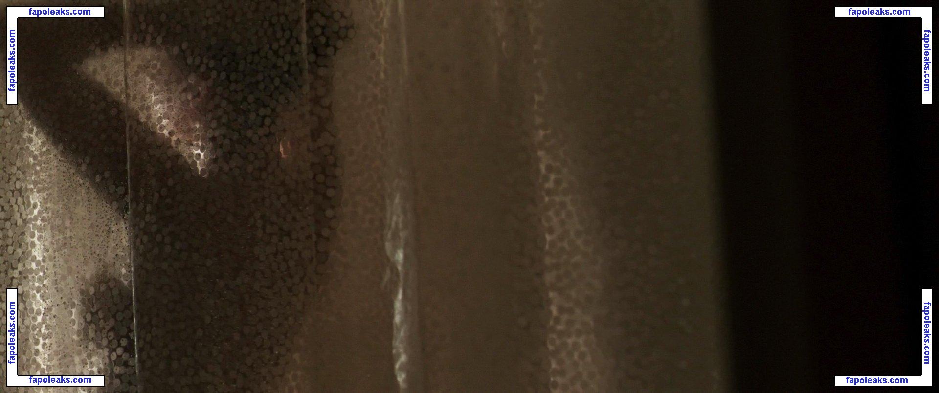 Katharine Isabelle голая фото #0086 с Онлифанс