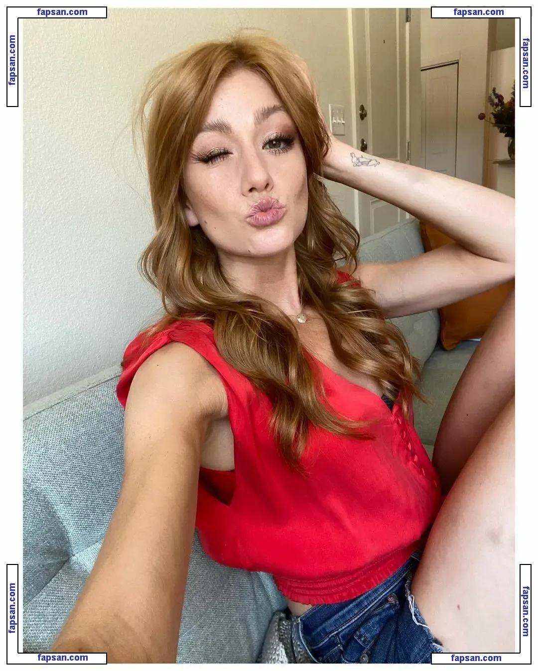 Katherine McNamara голая фото #0341 с Онлифанс
