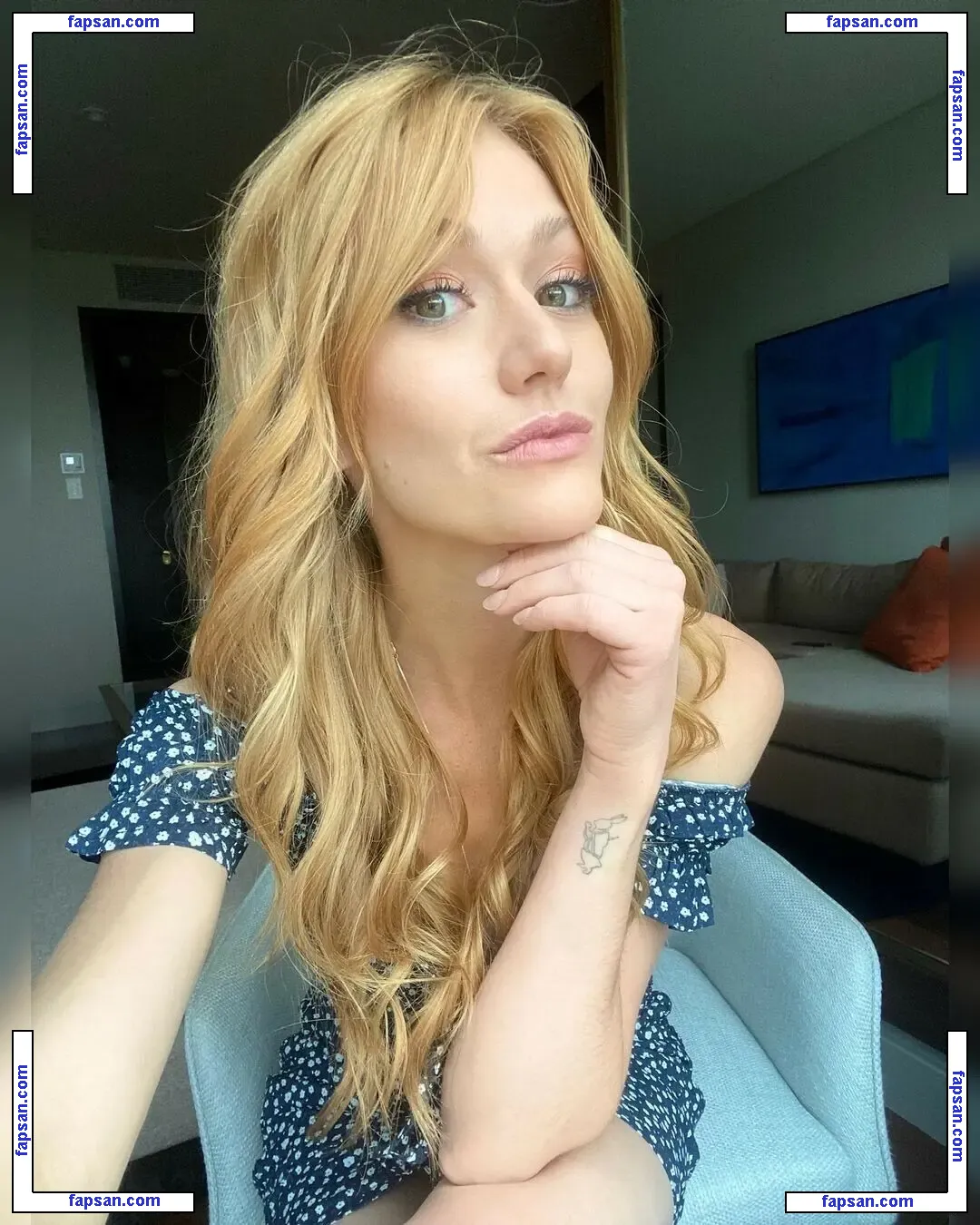 Katherine McNamara голая фото #0348 с Онлифанс