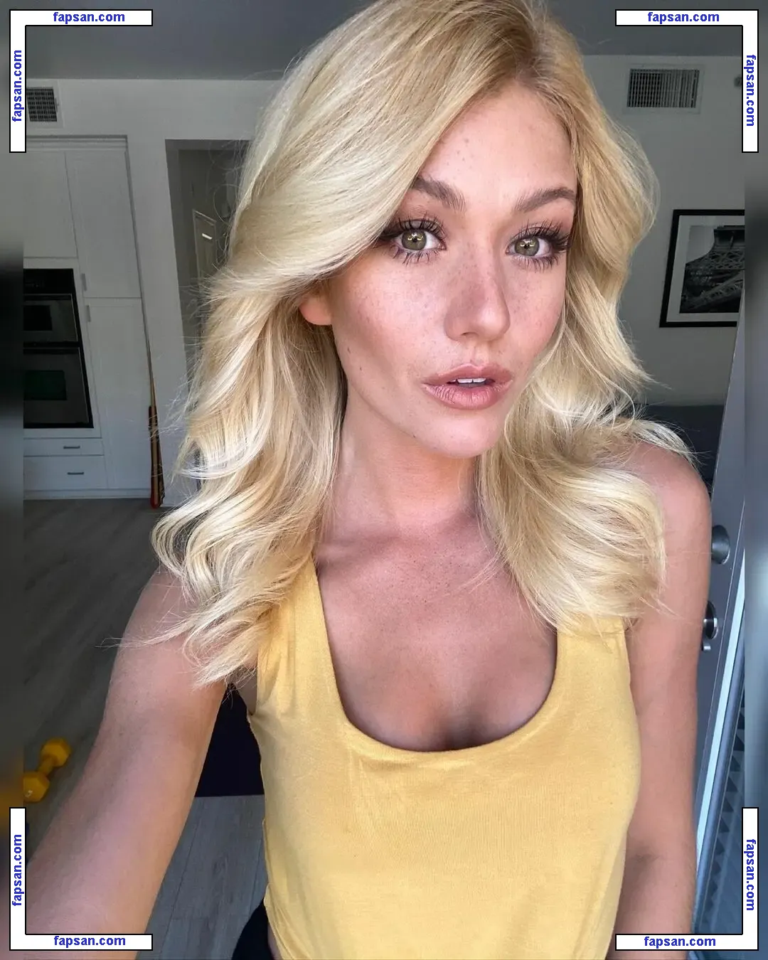 Katherine McNamara голая фото #0386 с Онлифанс