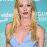 Katherine McNamara голая #0362