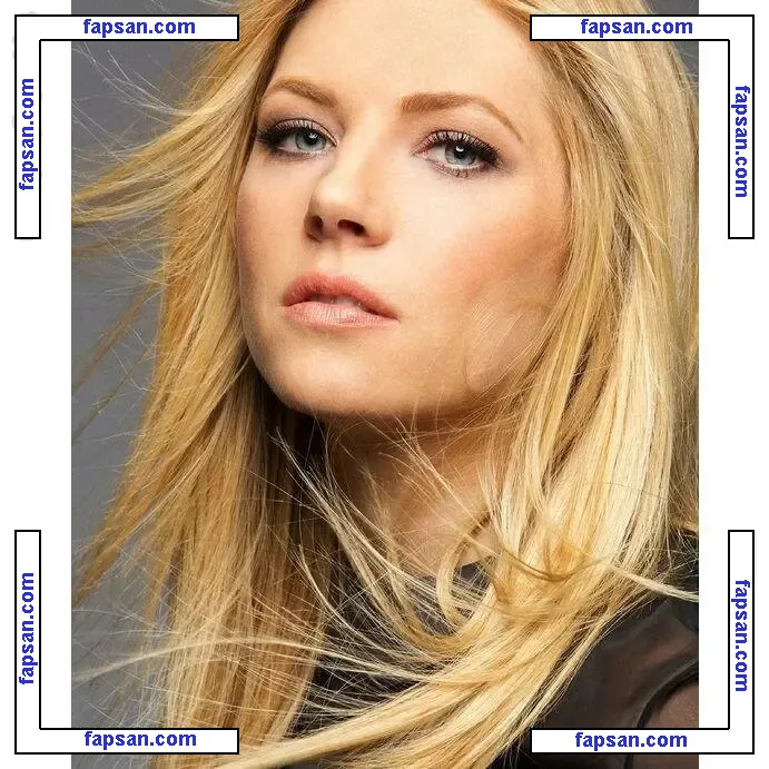KatherynWinnick nude photo #0007 from OnlyFans