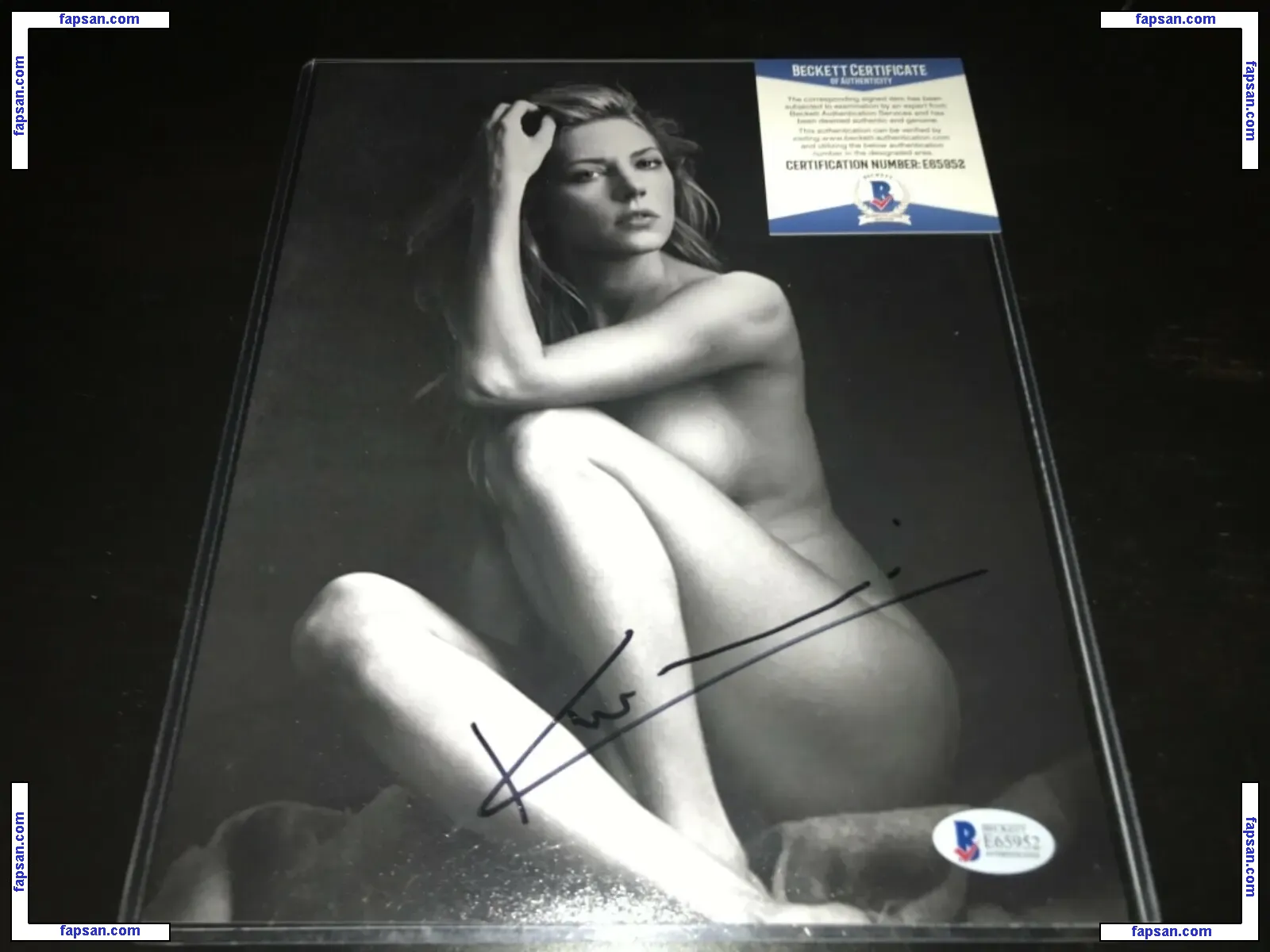 KatherynWinnick nude photo #0015 from OnlyFans
