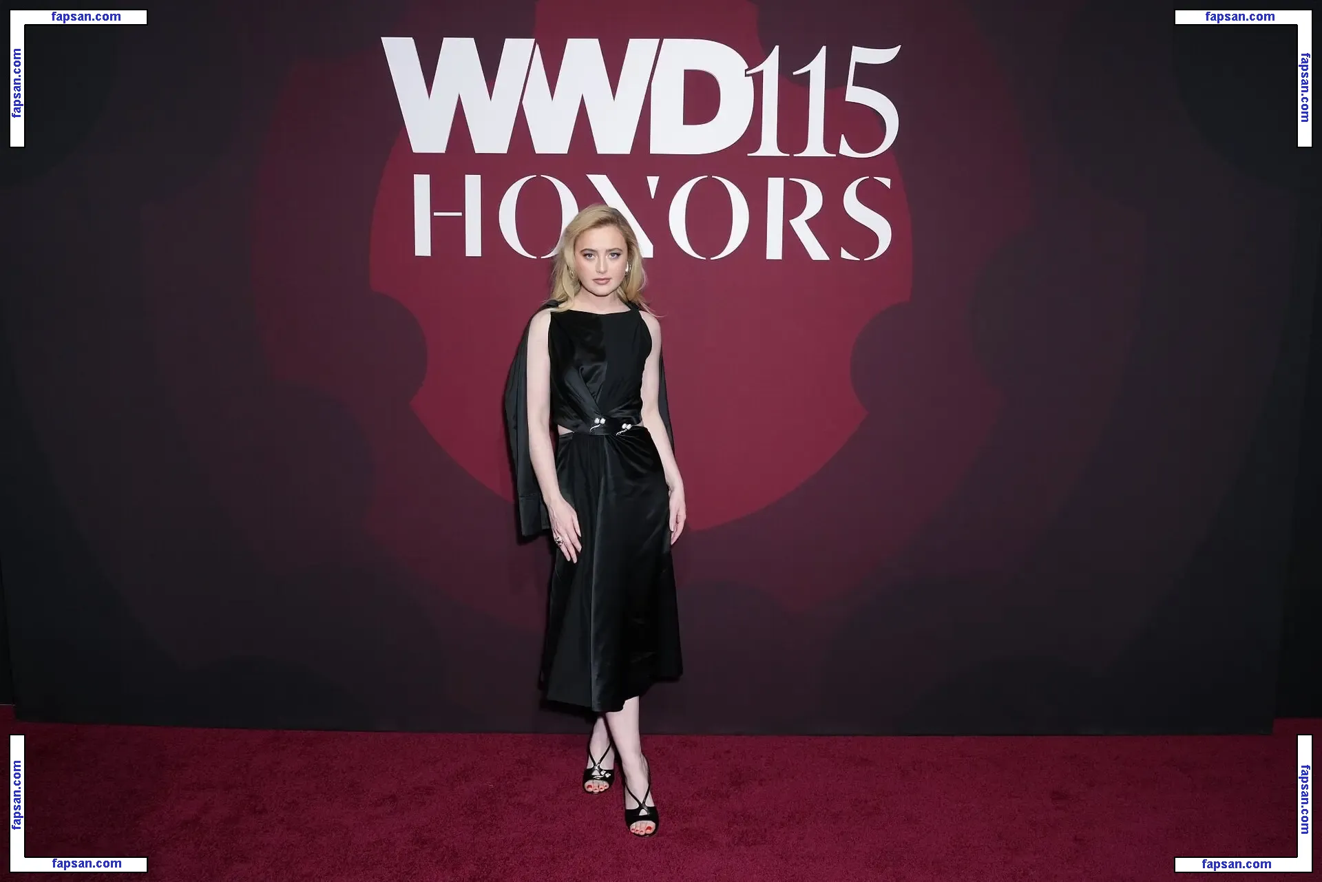 Kathrynton голая фото #0422 с Онлифанс