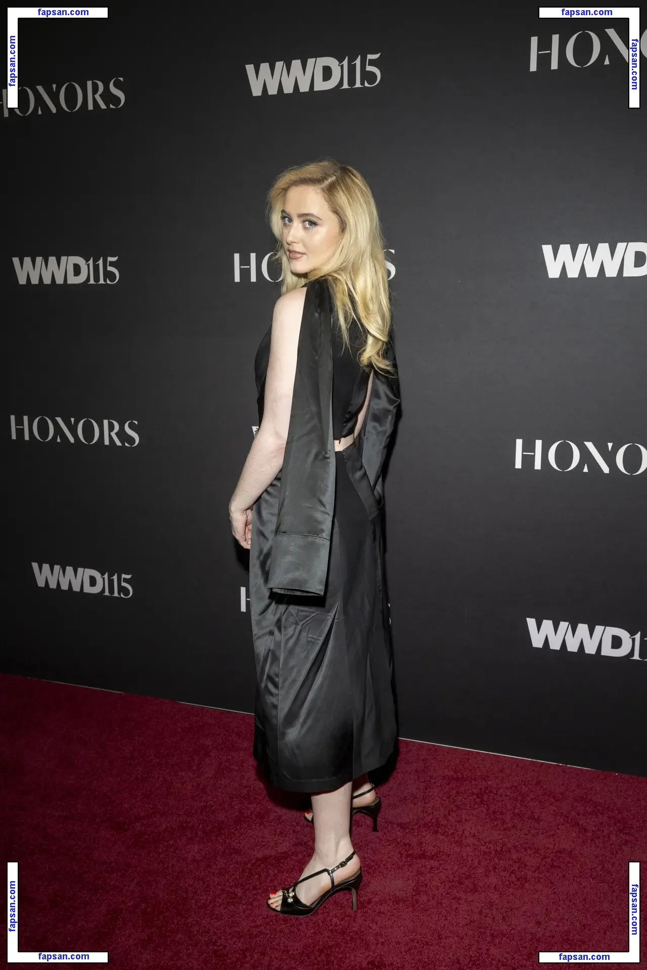 Kathrynton голая фото #0424 с Онлифанс