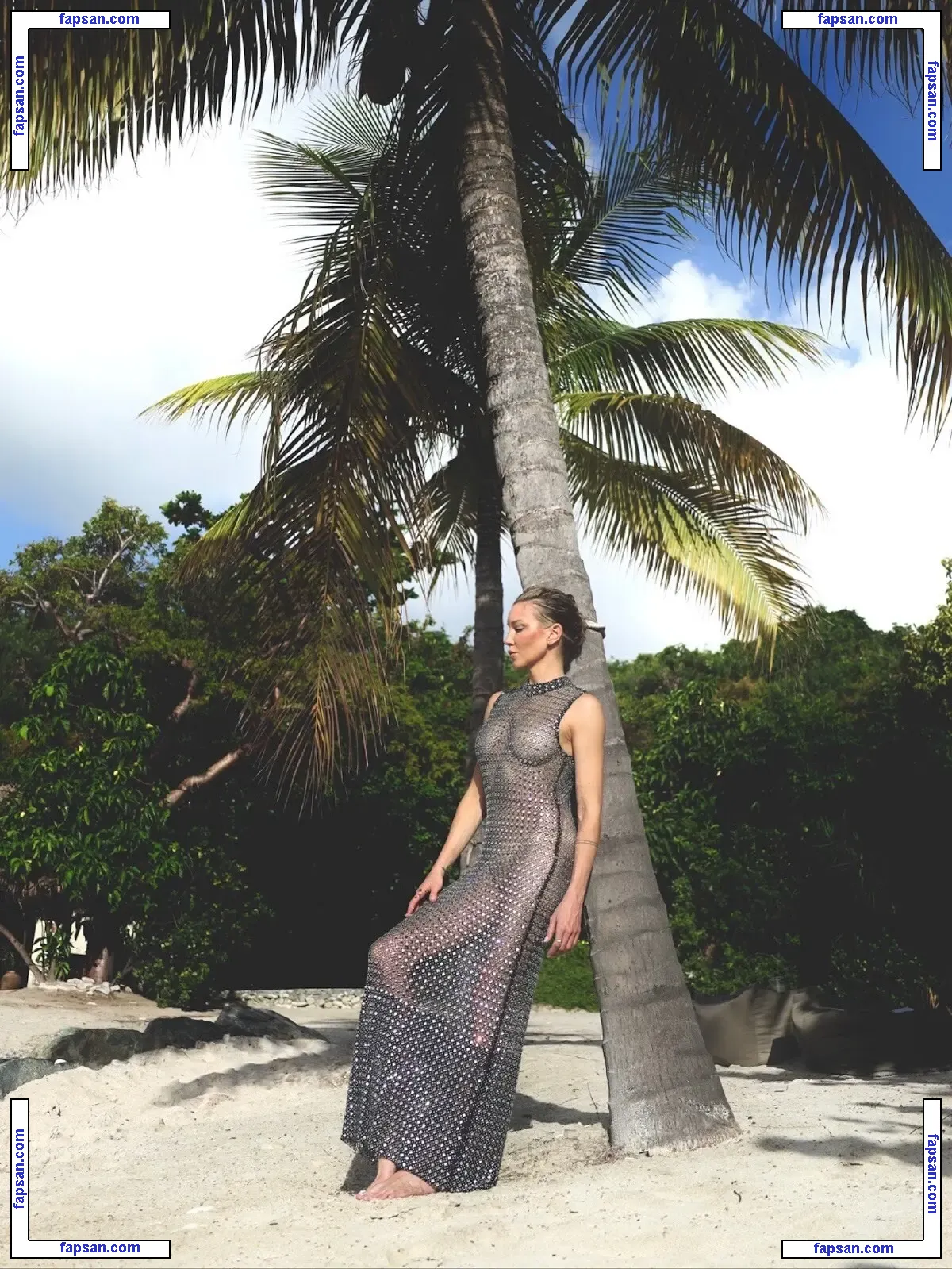 Katie Cassidy голая фото #0623 с Онлифанс