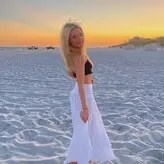 Katie Davis nude #0022