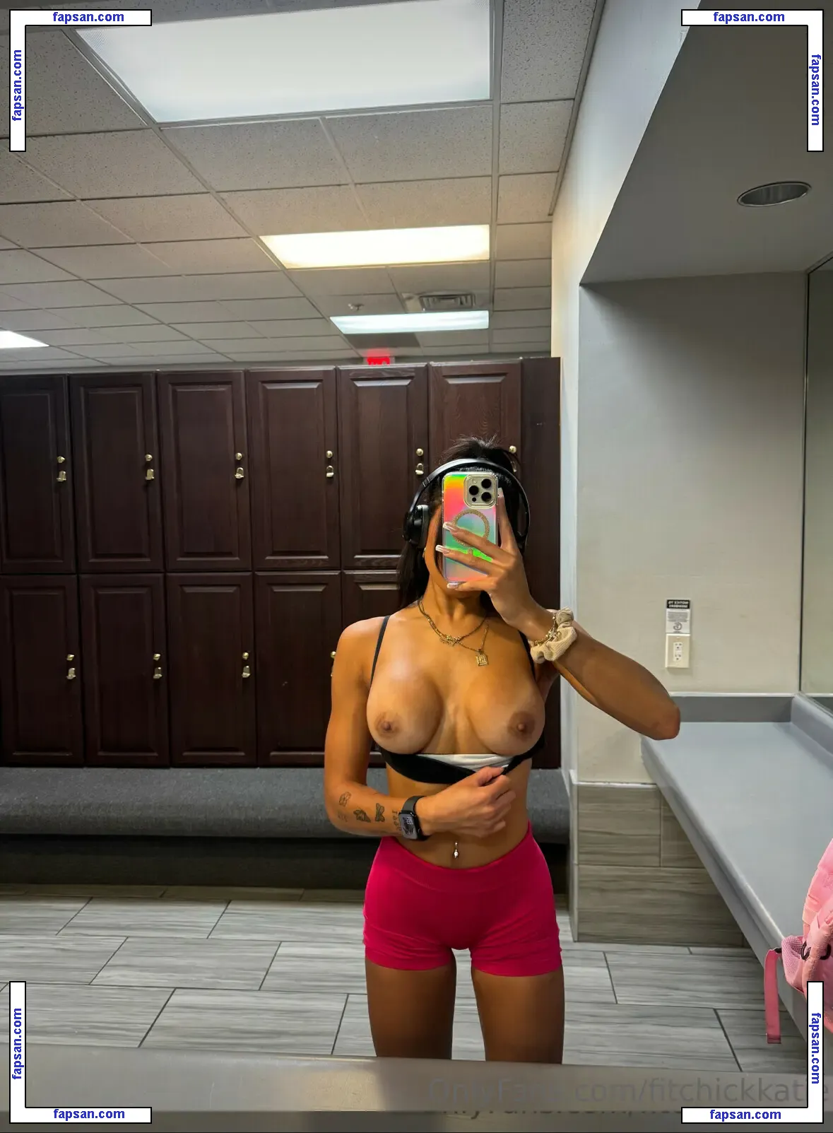 Katie McCullough nude photo #0003 from OnlyFans