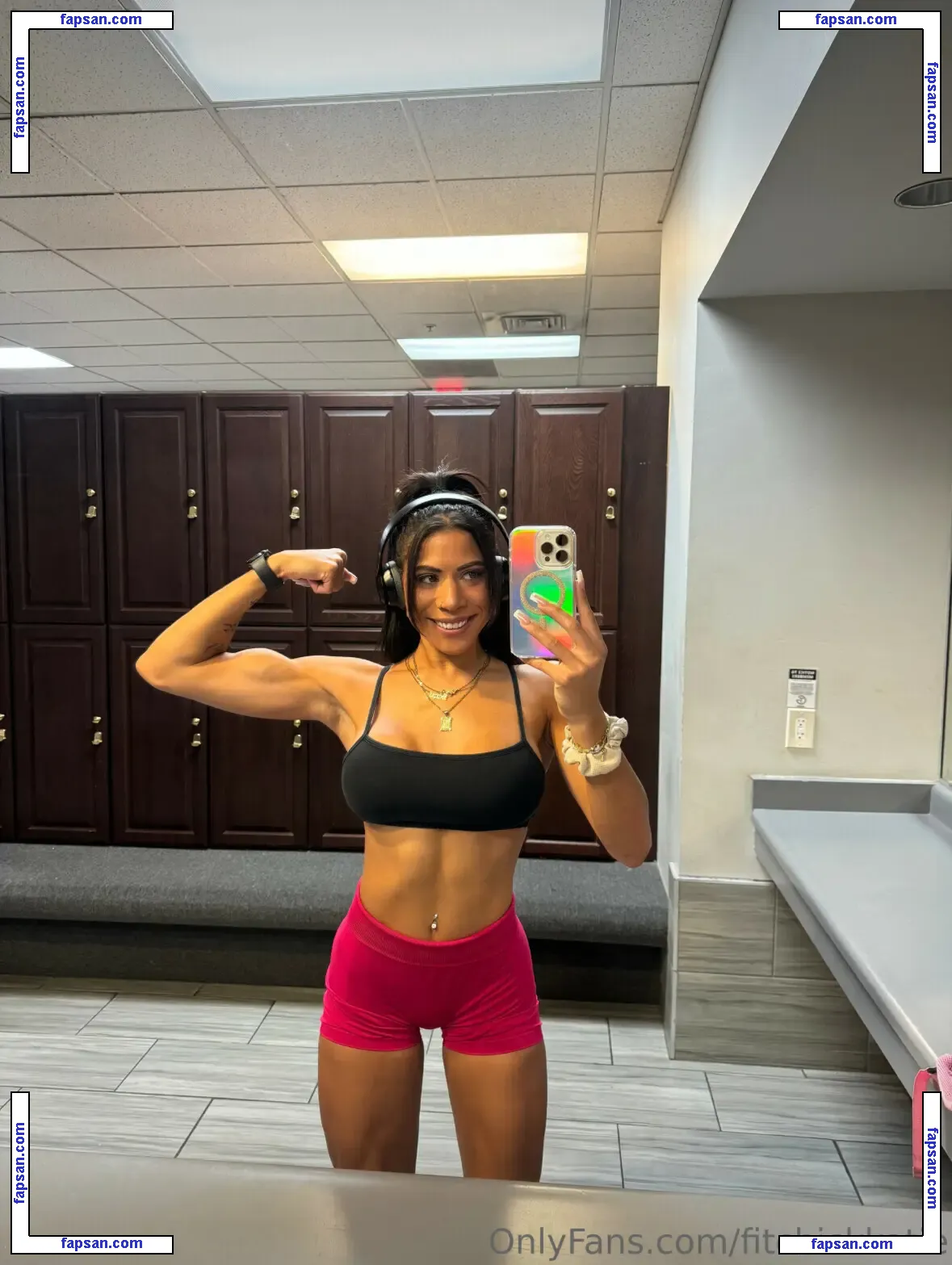 Katie McCullough nude photo #0004 from OnlyFans