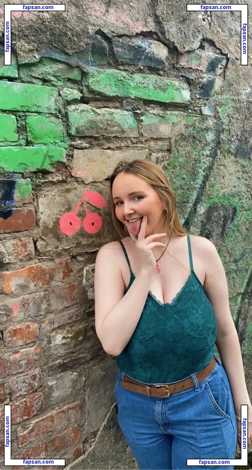 Katie O Callaghan nude photo #0015 from OnlyFans