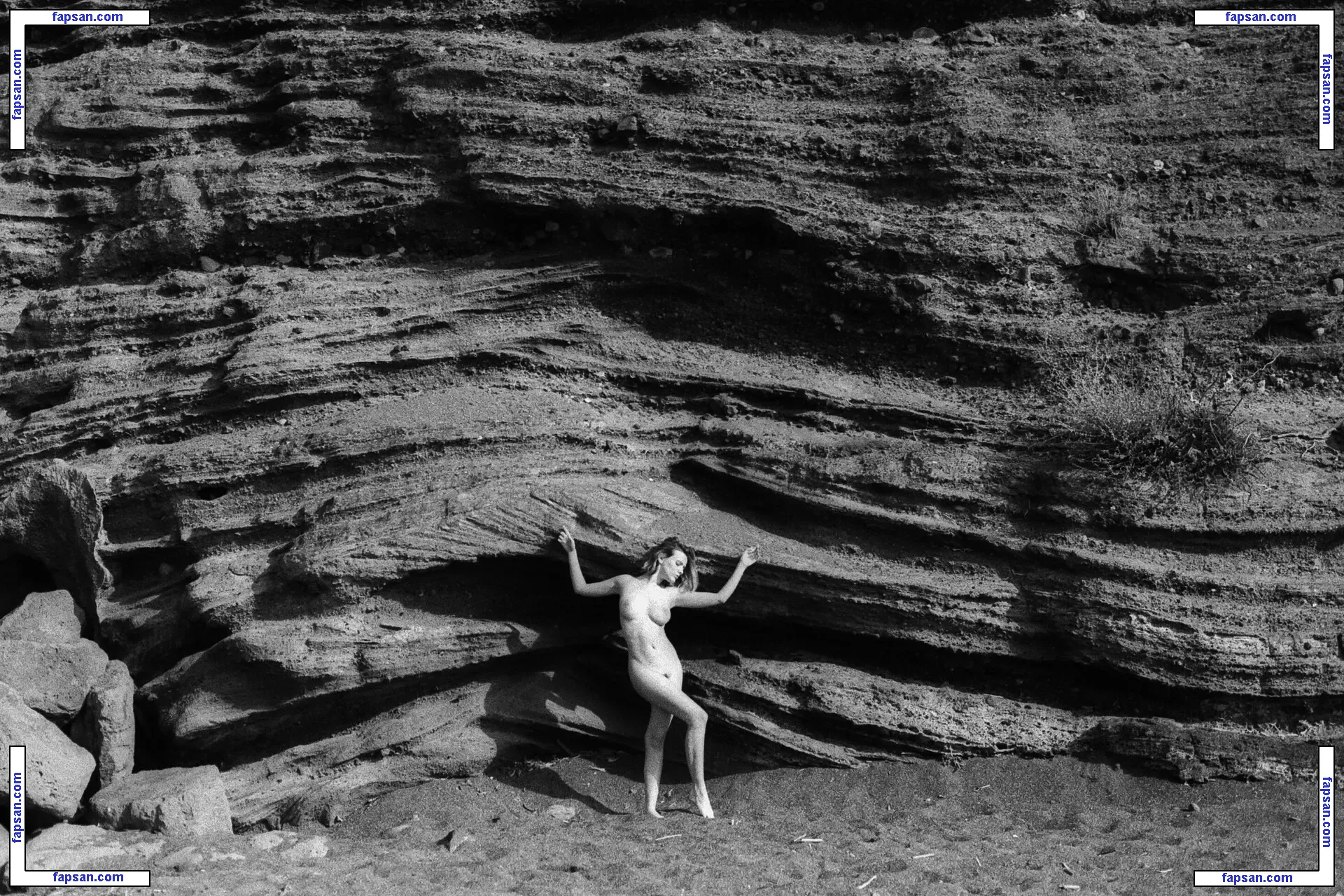 Katline Roddes nude photo #0123 from OnlyFans