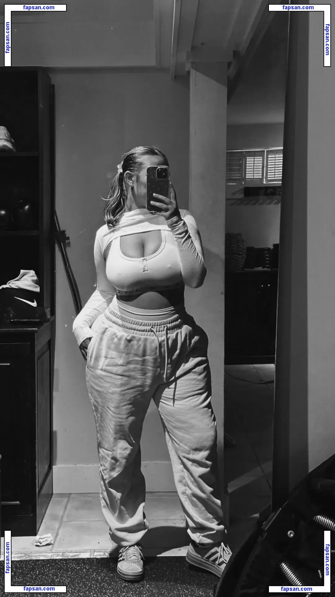 katnatyshak голая фото #0001 с Онлифанс