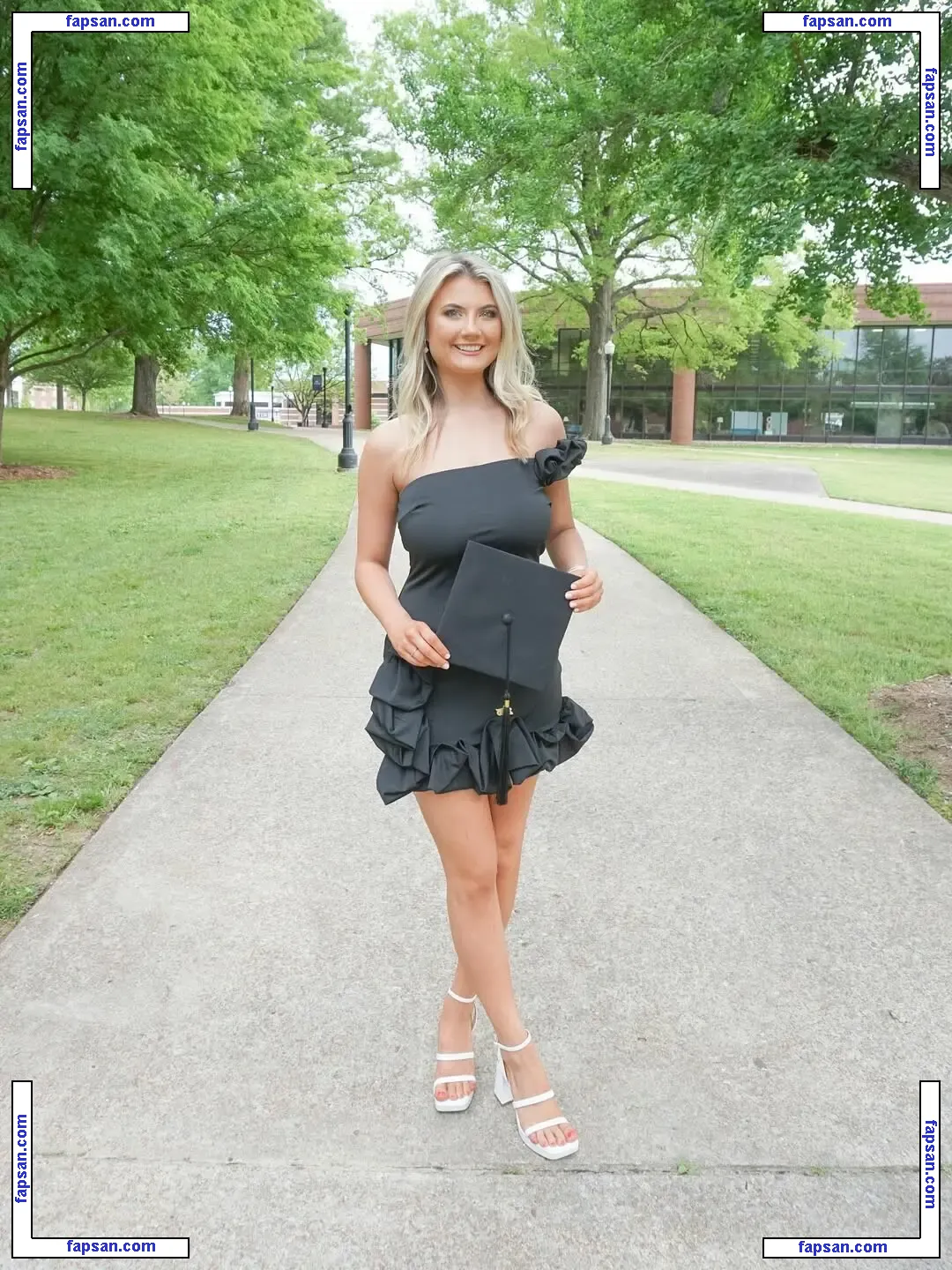Katvmccoy nude photo #0005 from OnlyFans