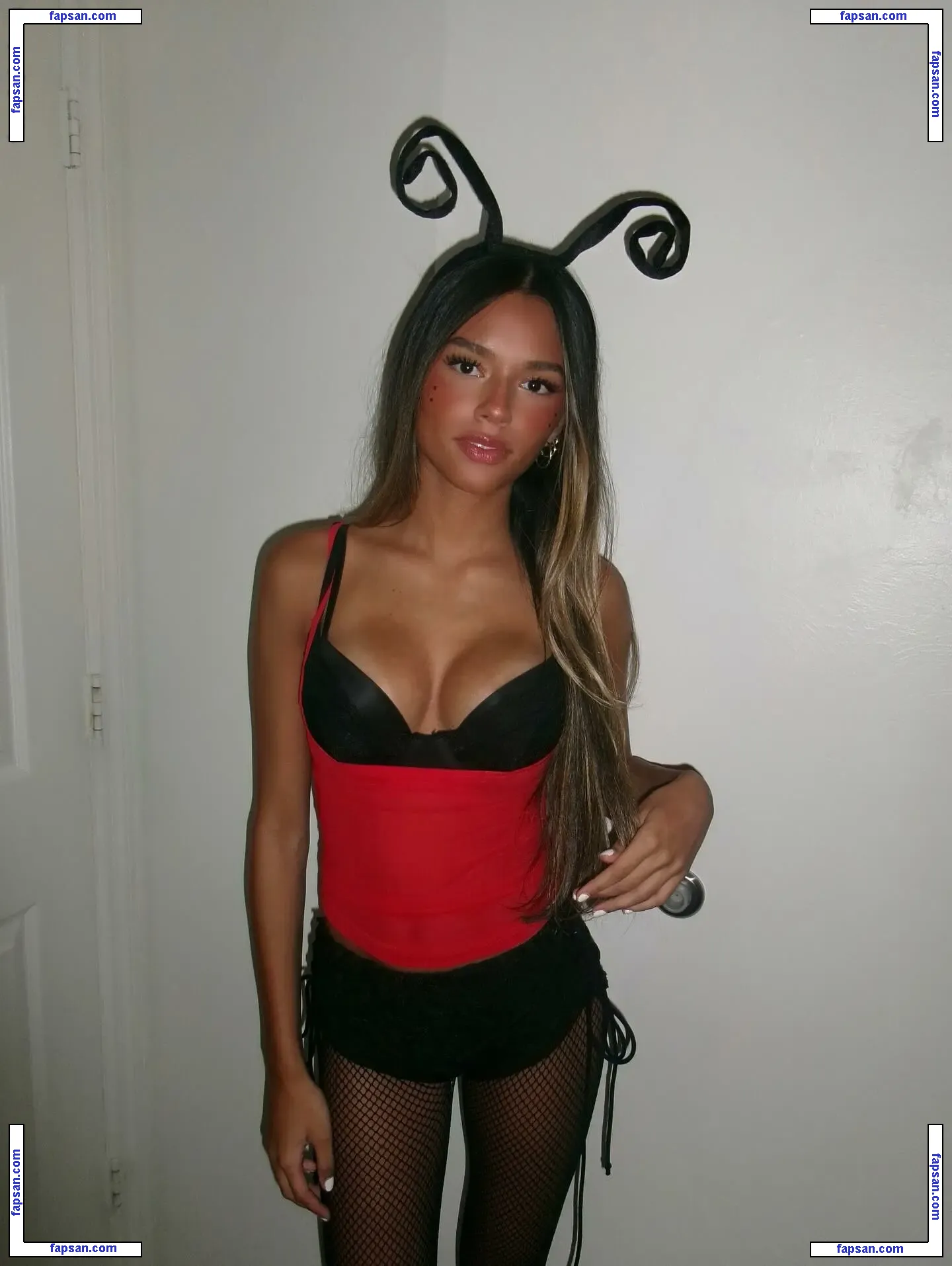 Katy Murillo голая фото #0005 с Онлифанс