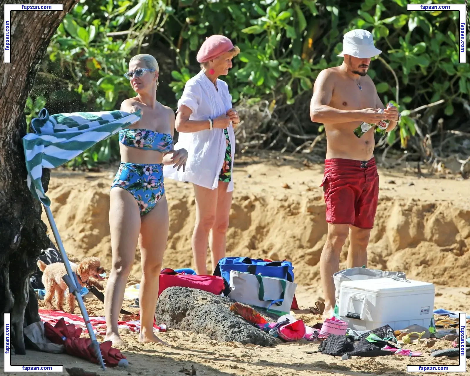 Katy Perry nude photo #0057 from OnlyFans