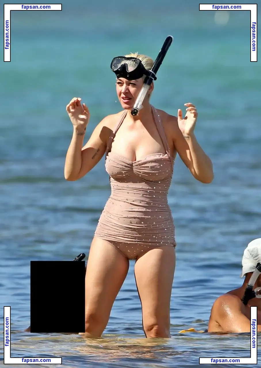 Katy Perry nude photo #0096 from OnlyFans