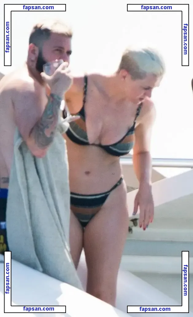 Katy Perry nude photo #0146 from OnlyFans