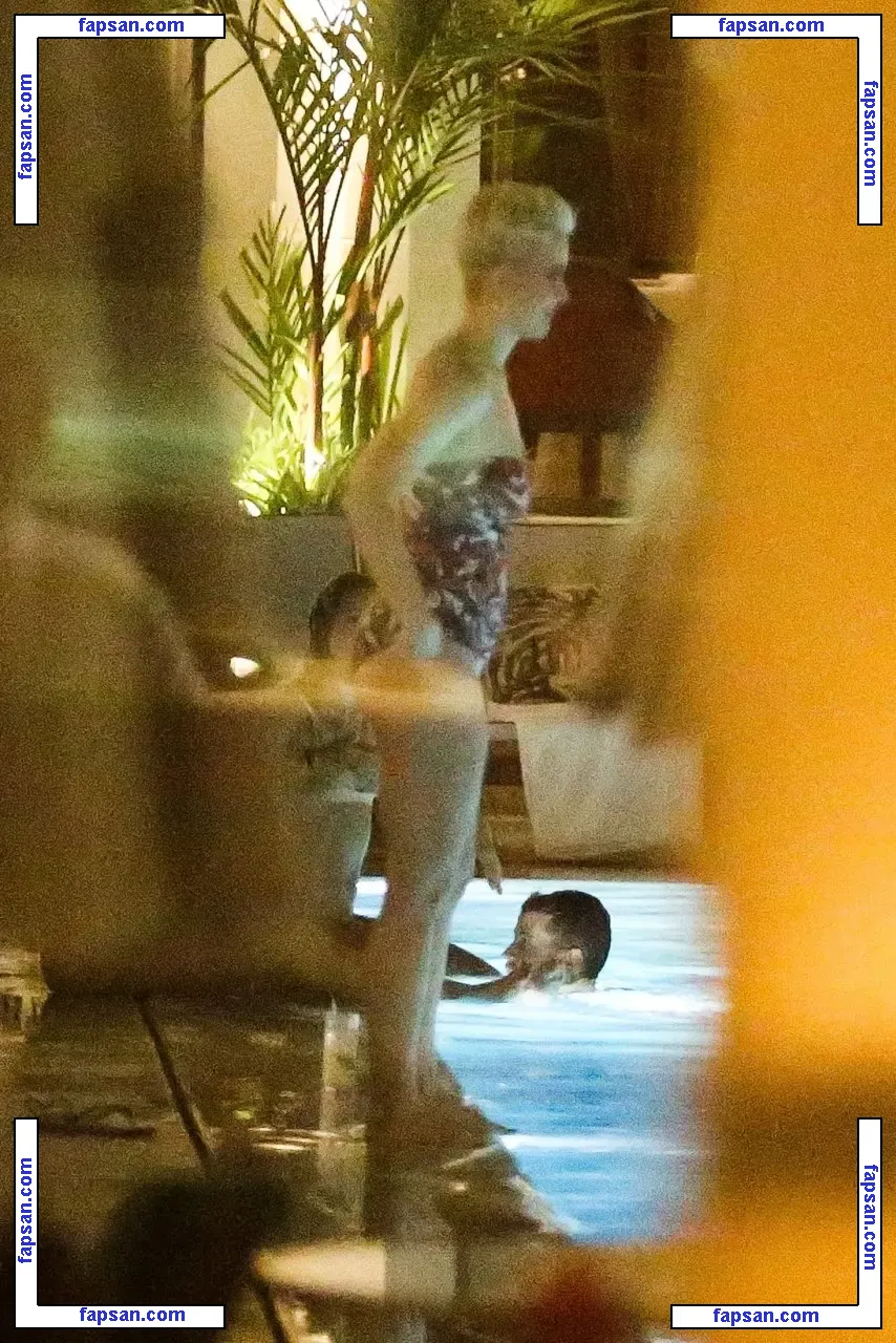 Katy Perry nude photo #0203 from OnlyFans