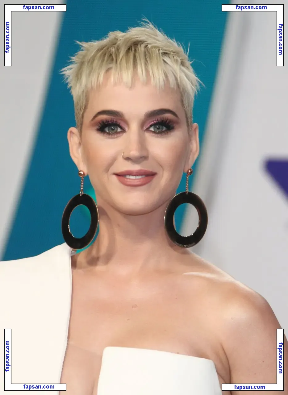 Katy Perry nude photo #0295 from OnlyFans