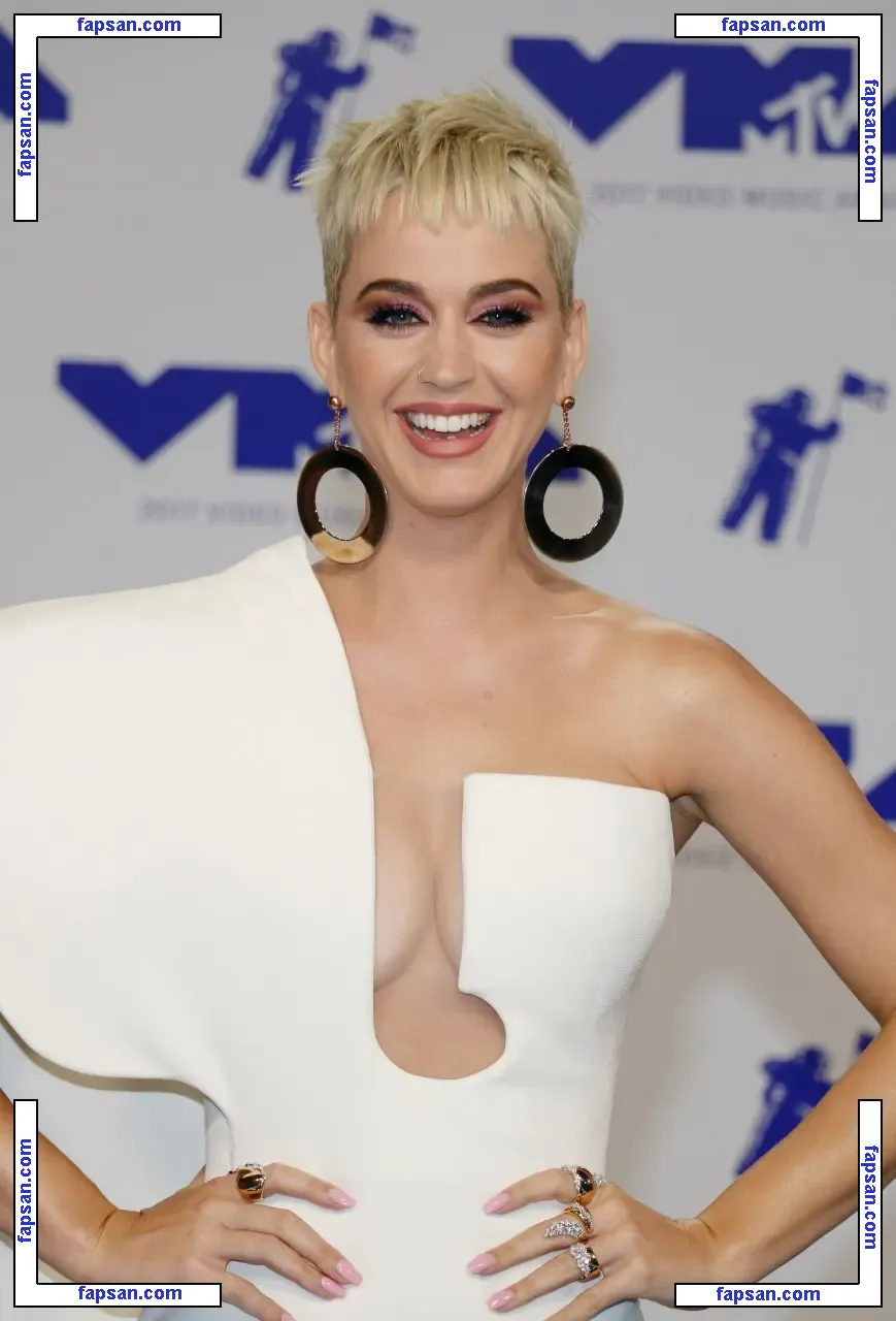 Katy Perry nude photo #0315 from OnlyFans