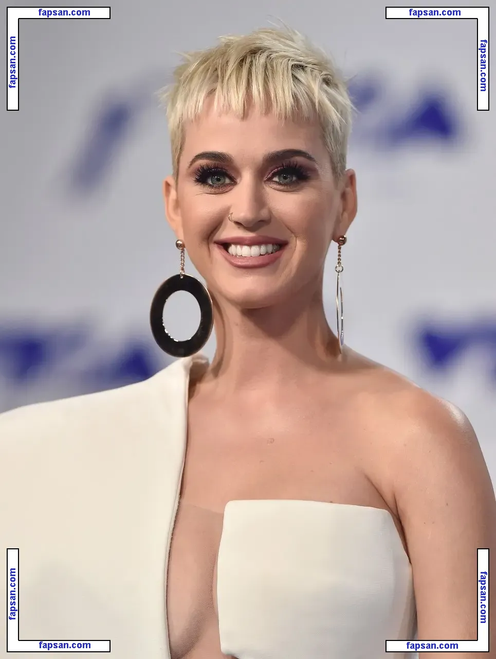Katy Perry nude photo #0333 from OnlyFans