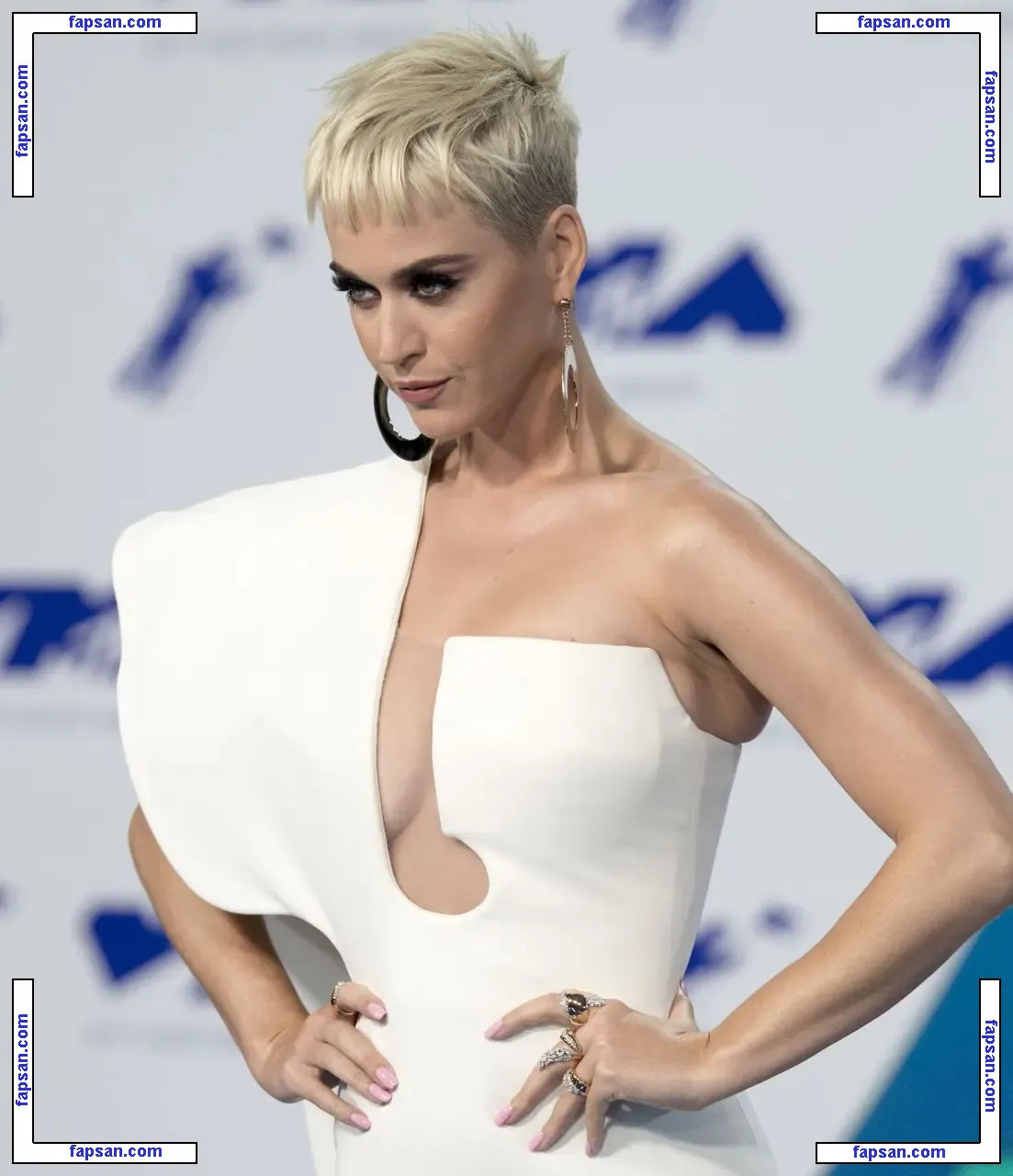 Katy Perry nude photo #0336 from OnlyFans