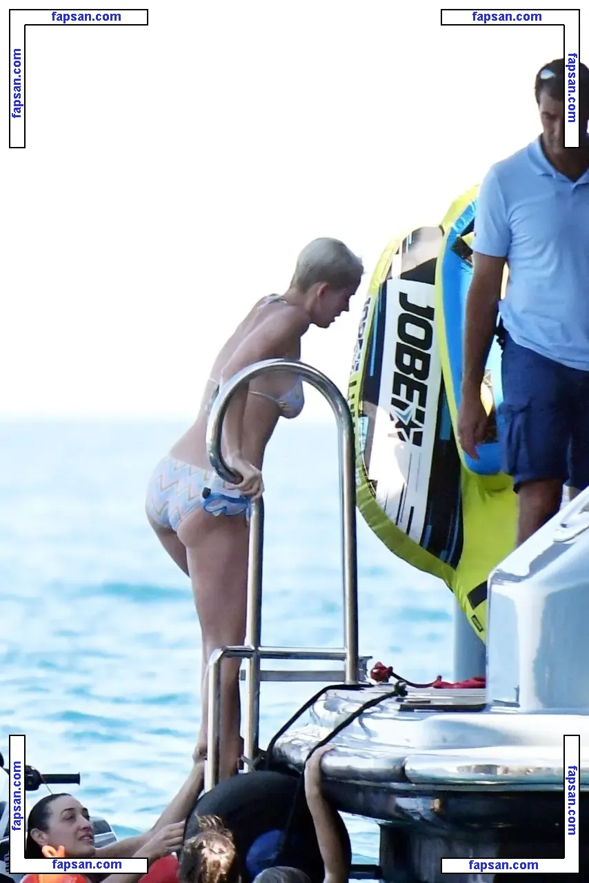 Katy Perry nude photo #0361 from OnlyFans