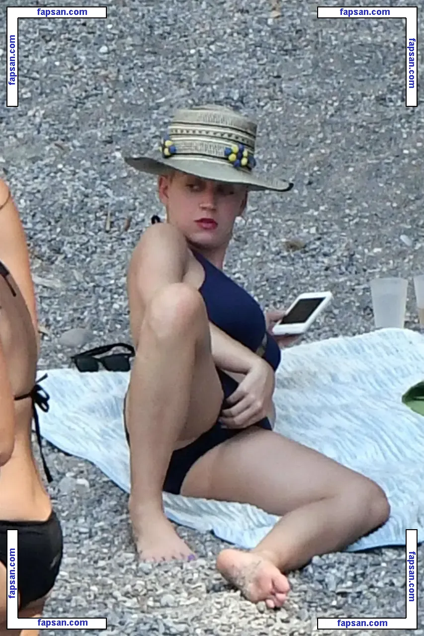 Katy Perry nude photo #0417 from OnlyFans
