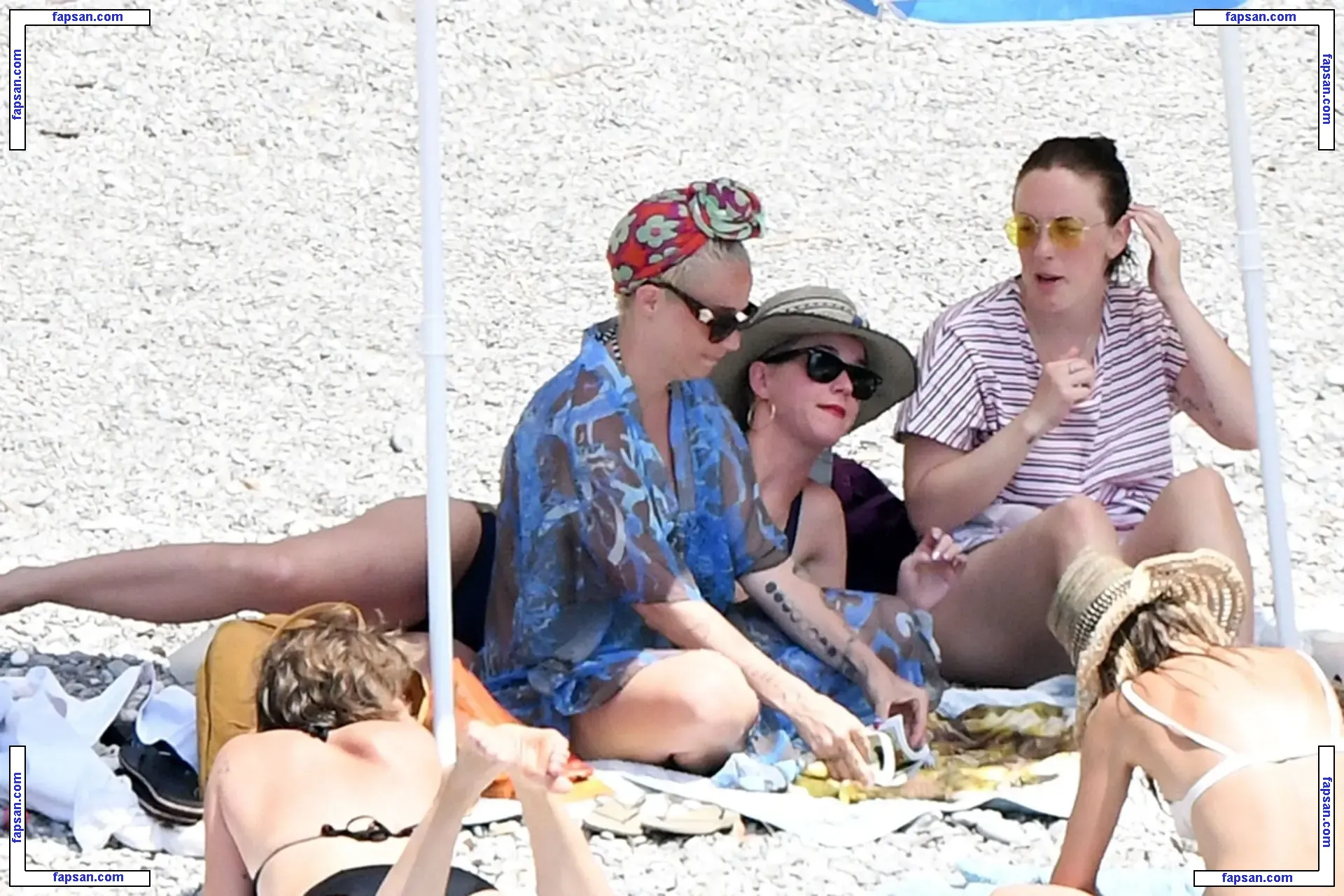 Katy Perry nude photo #0477 from OnlyFans