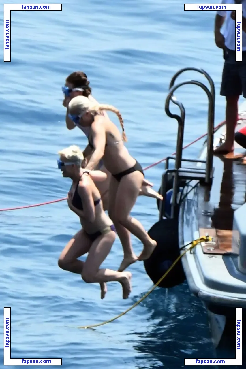 Katy Perry nude photo #0533 from OnlyFans