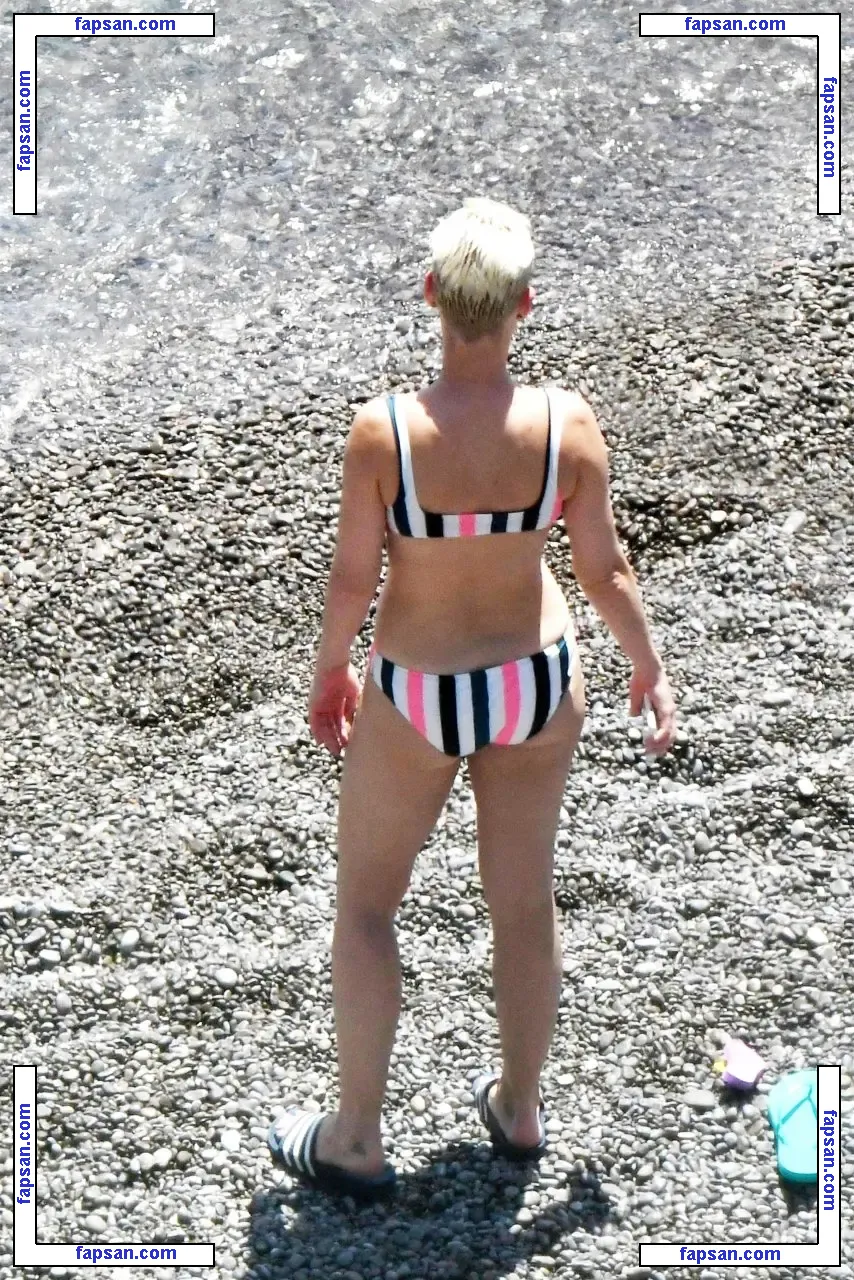 Katy Perry nude photo #0572 from OnlyFans