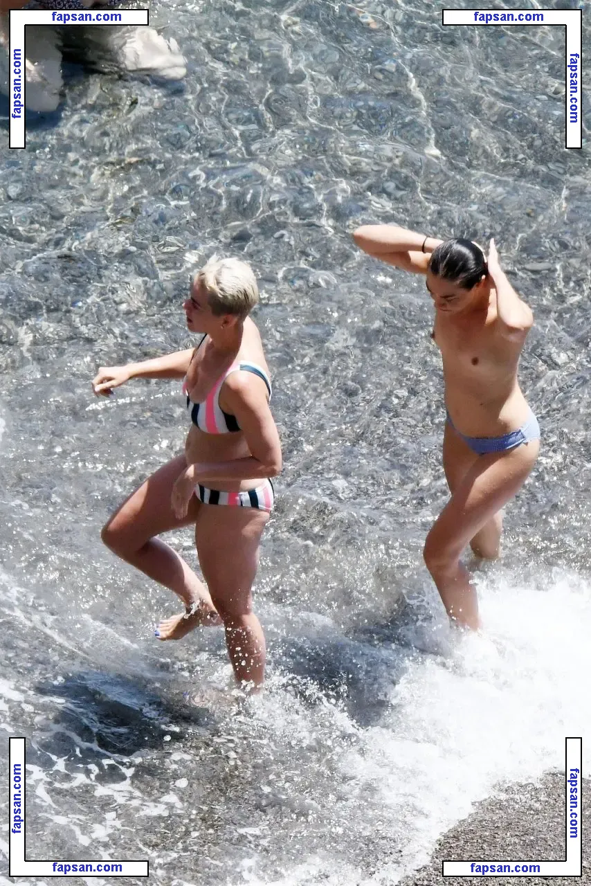Katy Perry nude photo #0588 from OnlyFans