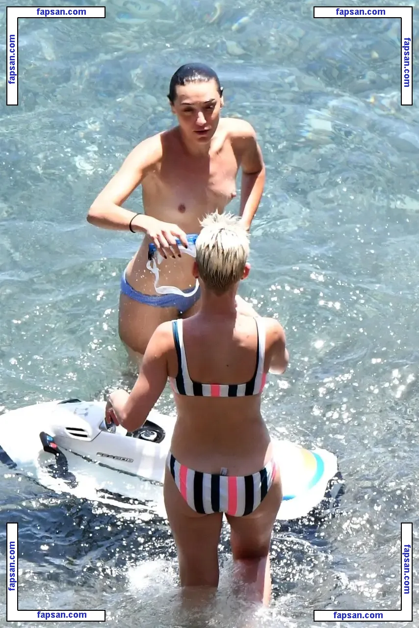 Katy Perry nude photo #0640 from OnlyFans