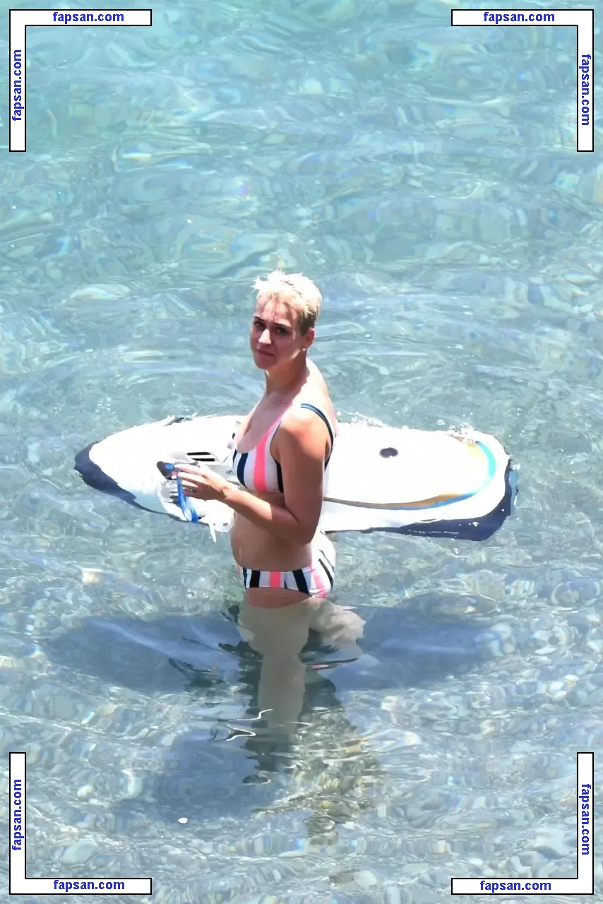 Katy Perry nude photo #0649 from OnlyFans