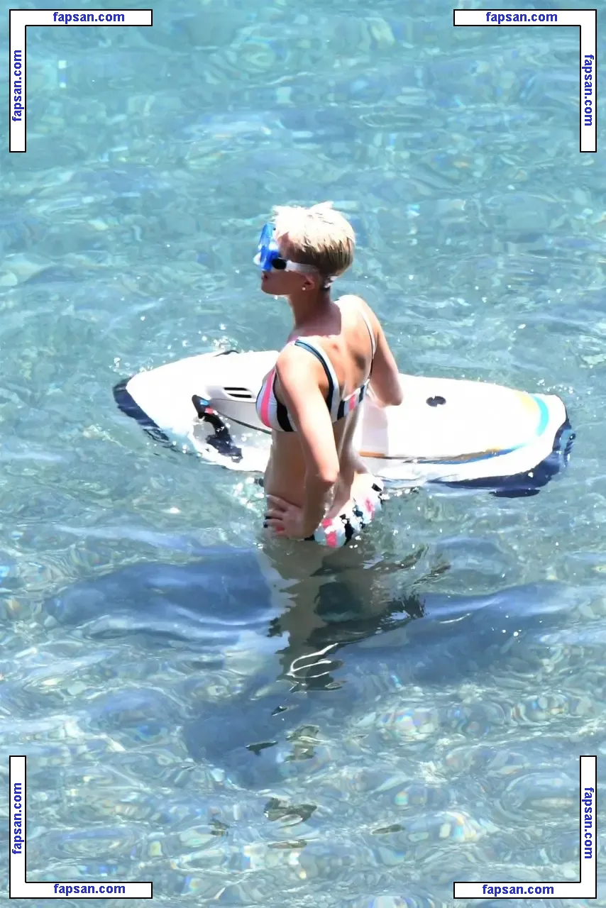 Katy Perry nude photo #0662 from OnlyFans