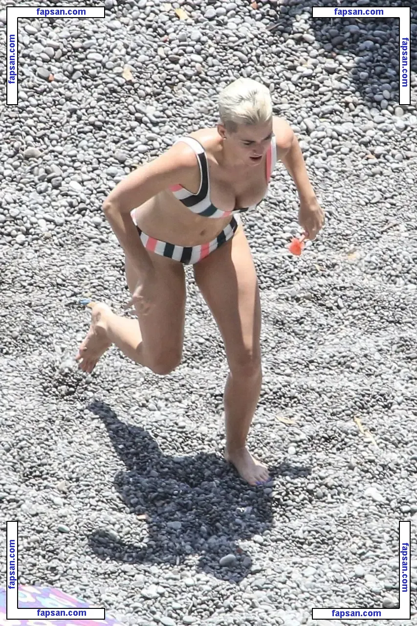 Katy Perry nude photo #0695 from OnlyFans