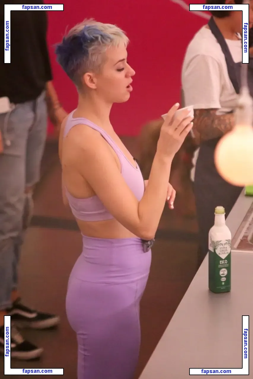 Katy Perry nude photo #0871 from OnlyFans