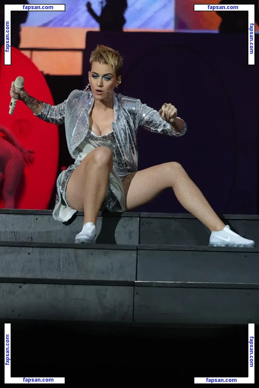 Katy Perry nude photo #0984 from OnlyFans