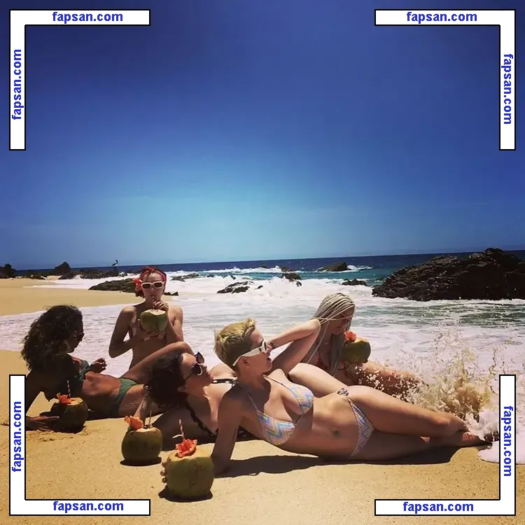 Katy Perry nude photo #1155 from OnlyFans